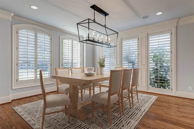 $14,000 | 5410 Valerie Street, Bellaire, TX 77401