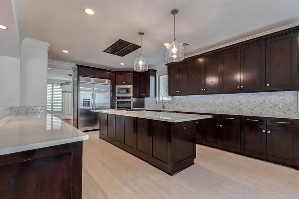 $12,900 | 5410 Valerie Street, Bellaire, TX 77401