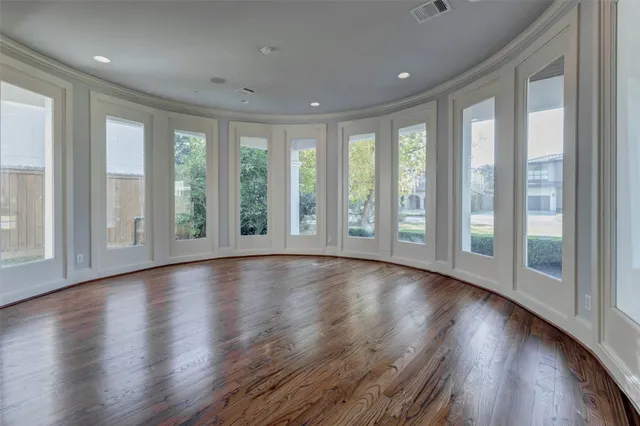 $14,000 | 5410 Valerie Street, Bellaire, TX 77401