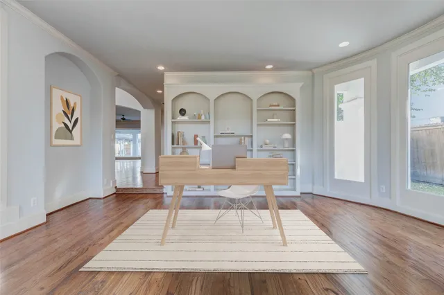 $14,000 | 5410 Valerie Street, Bellaire, TX 77401