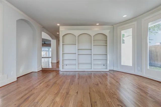 $14,000 | 5410 Valerie Street, Bellaire, TX 77401