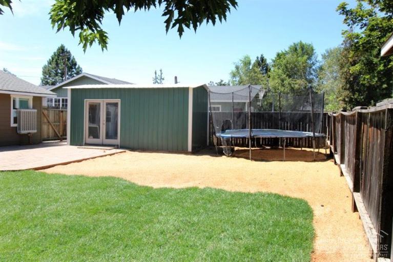 1636 Northeast Wells Acres Road Bend, OR 97701 - Photo 11 of 12 Additional Photo