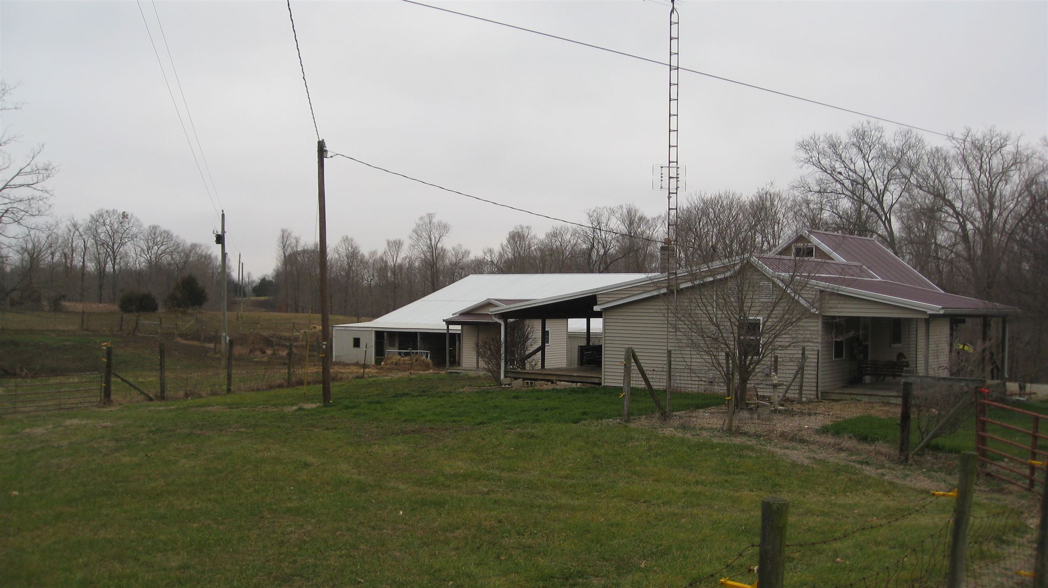 4081 South Leatherwood Road Bedford, IN 47421 - Photo 5 of 7