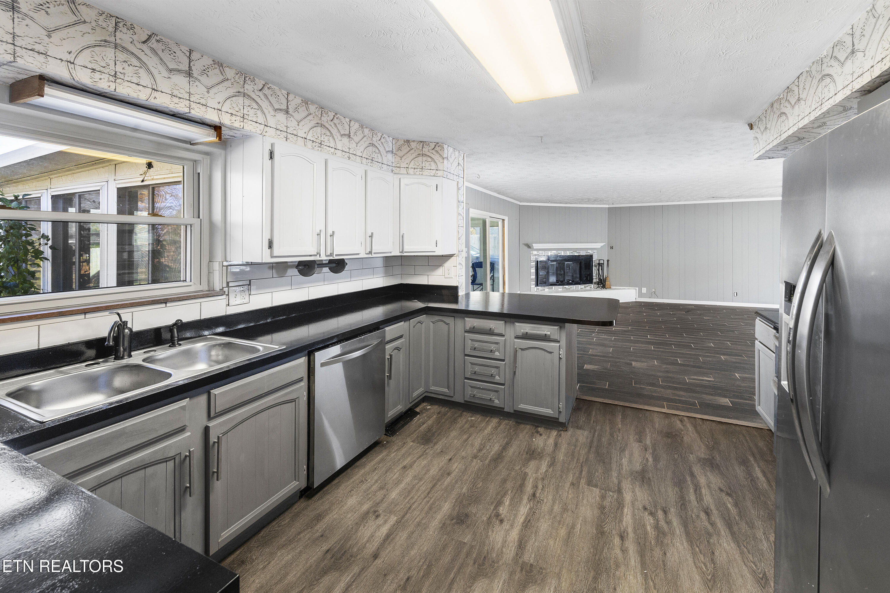 416 Kendall Road Knoxville, TN 37919 - Photo 11 of 25 L40A9995