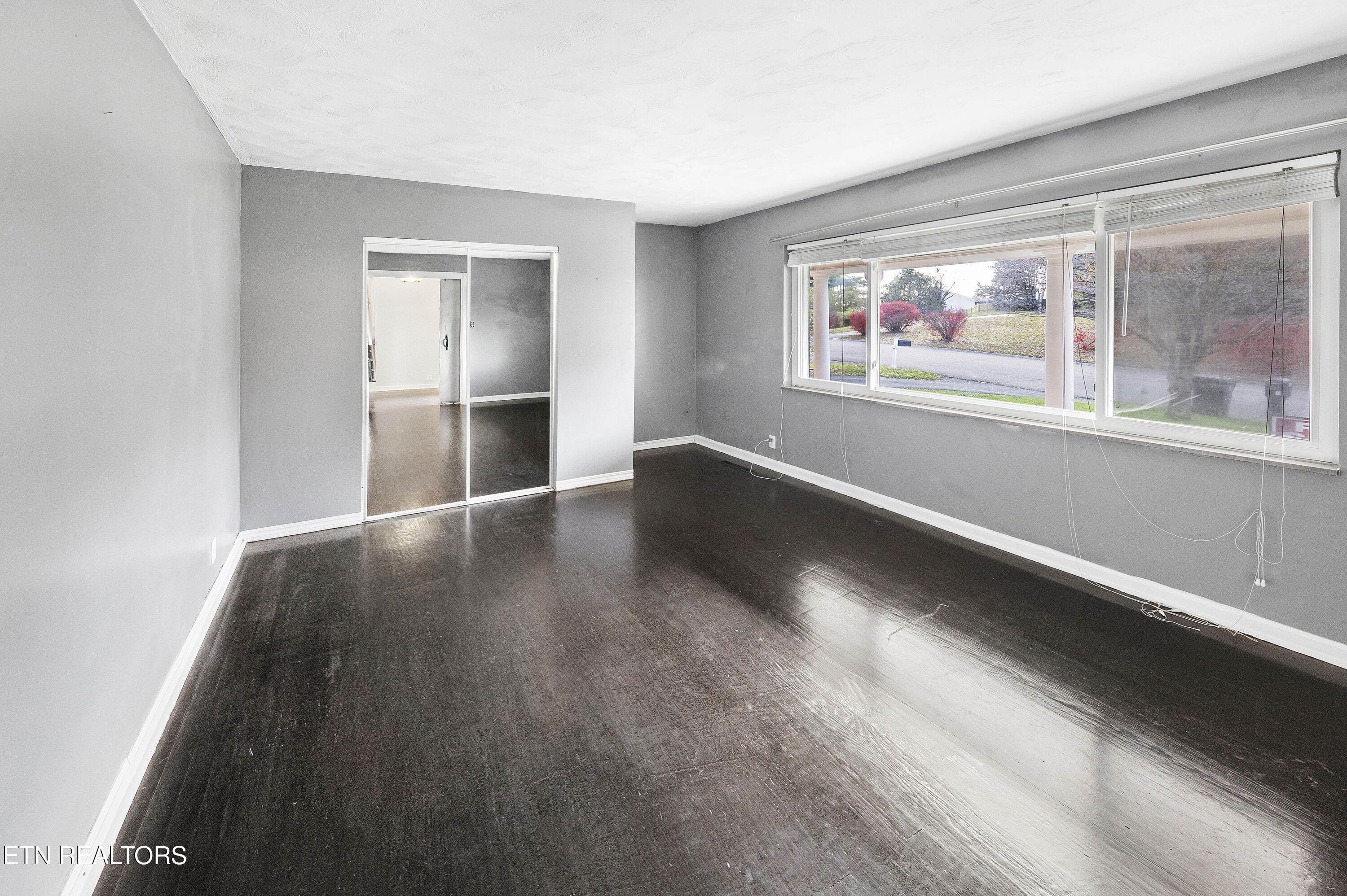 416 Kendall Road Knoxville, TN 37919 - Photo 18 of 25 L40A9983