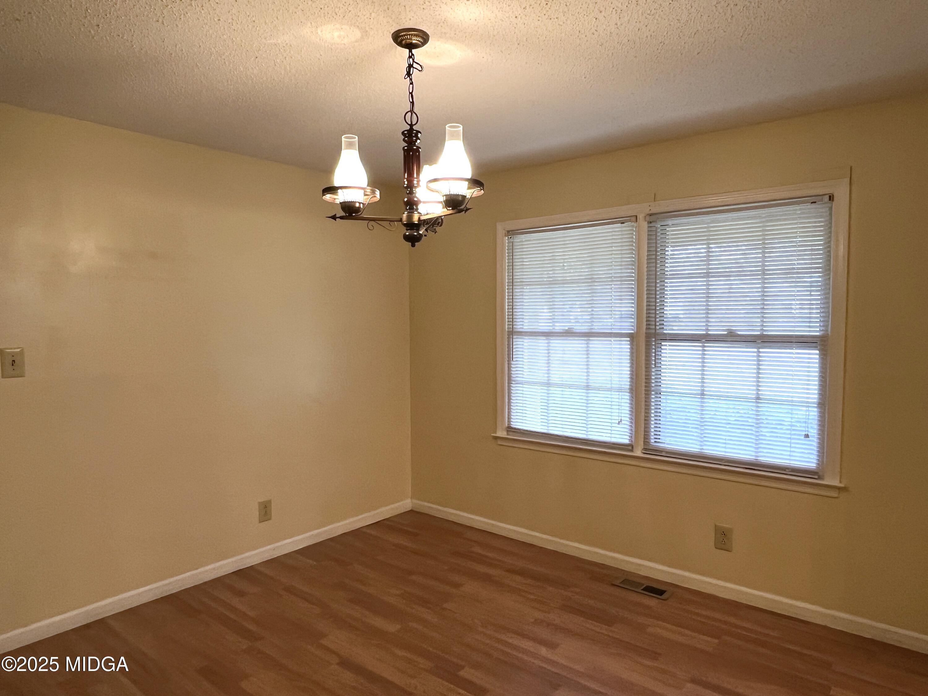 3700 Dean Drive Macon, GA 31216 - Photo 10 of 47 IMG_7073