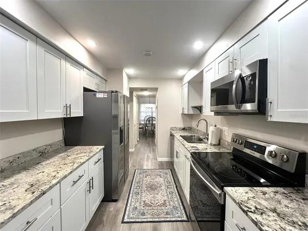 $1,350 | 425 30th Avenue West, Unit C309, Bradenton, FL 34205