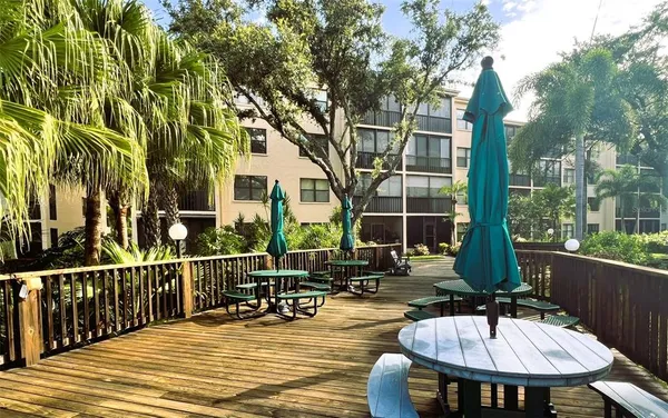 $1,350 | 425 30th Avenue West, Unit C309, Bradenton, FL 34205