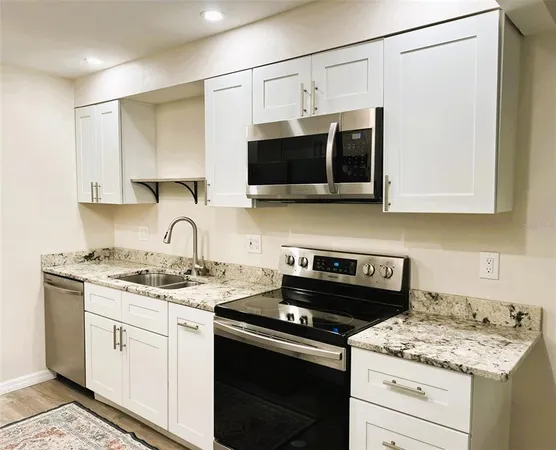 $1,350 | 425 30th Avenue West, Unit C309, Bradenton, FL 34205