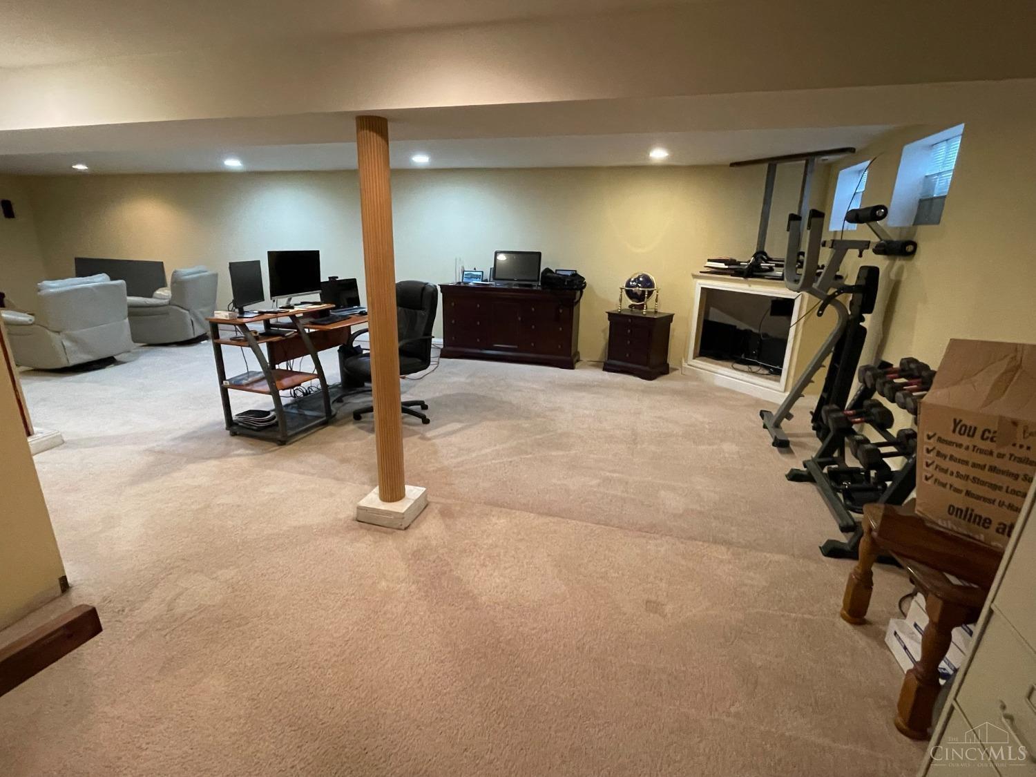9657 Daly Road Cincinnati, OH 45231 - Photo 15 of 19 Gallery Image 15