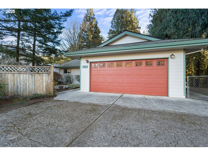 36700 Dubarko Road Sandy, OR 97055 - Photo 2 of 33 Gallery Image 2