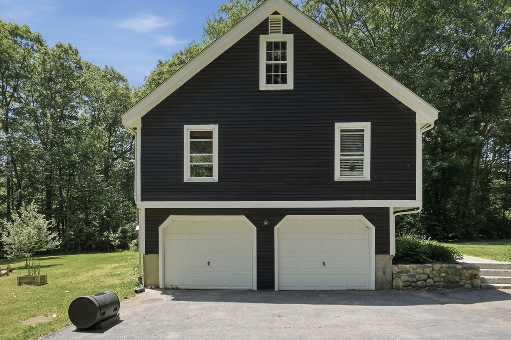 56 King Street Uxbridge, MA 01569 - Photo 29 of 35