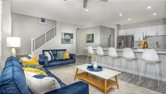 $2,500 | 8683 Luxuriant Avenue, Las Vegas, NV 89148