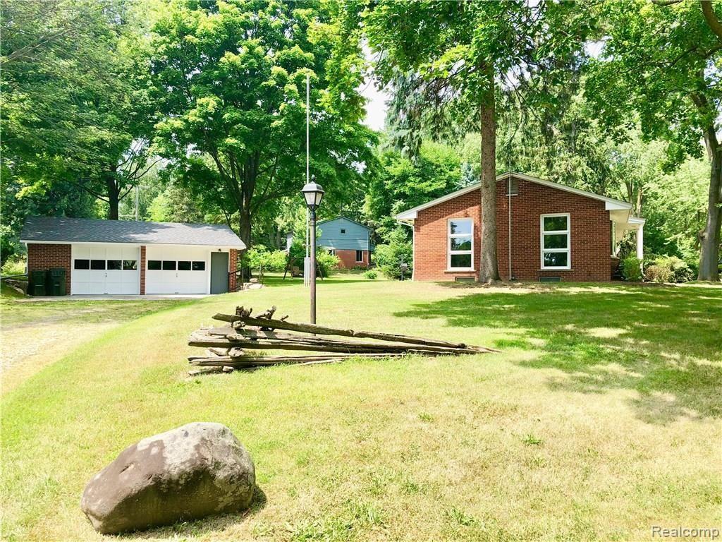 2055 Oklahoma Avenue Rochester Hills, MI 48309 - Photo 13 of 53