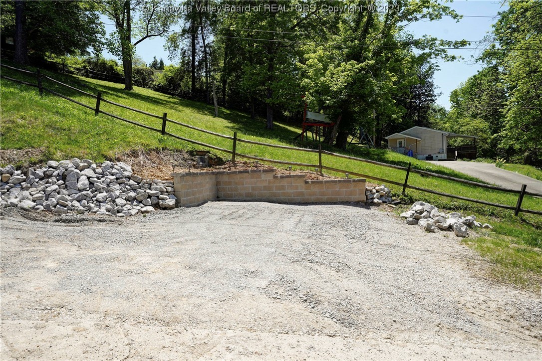 163 North Pinch Road Elkview, WV 25071 - Photo 31 of 31 Gallery Image 31