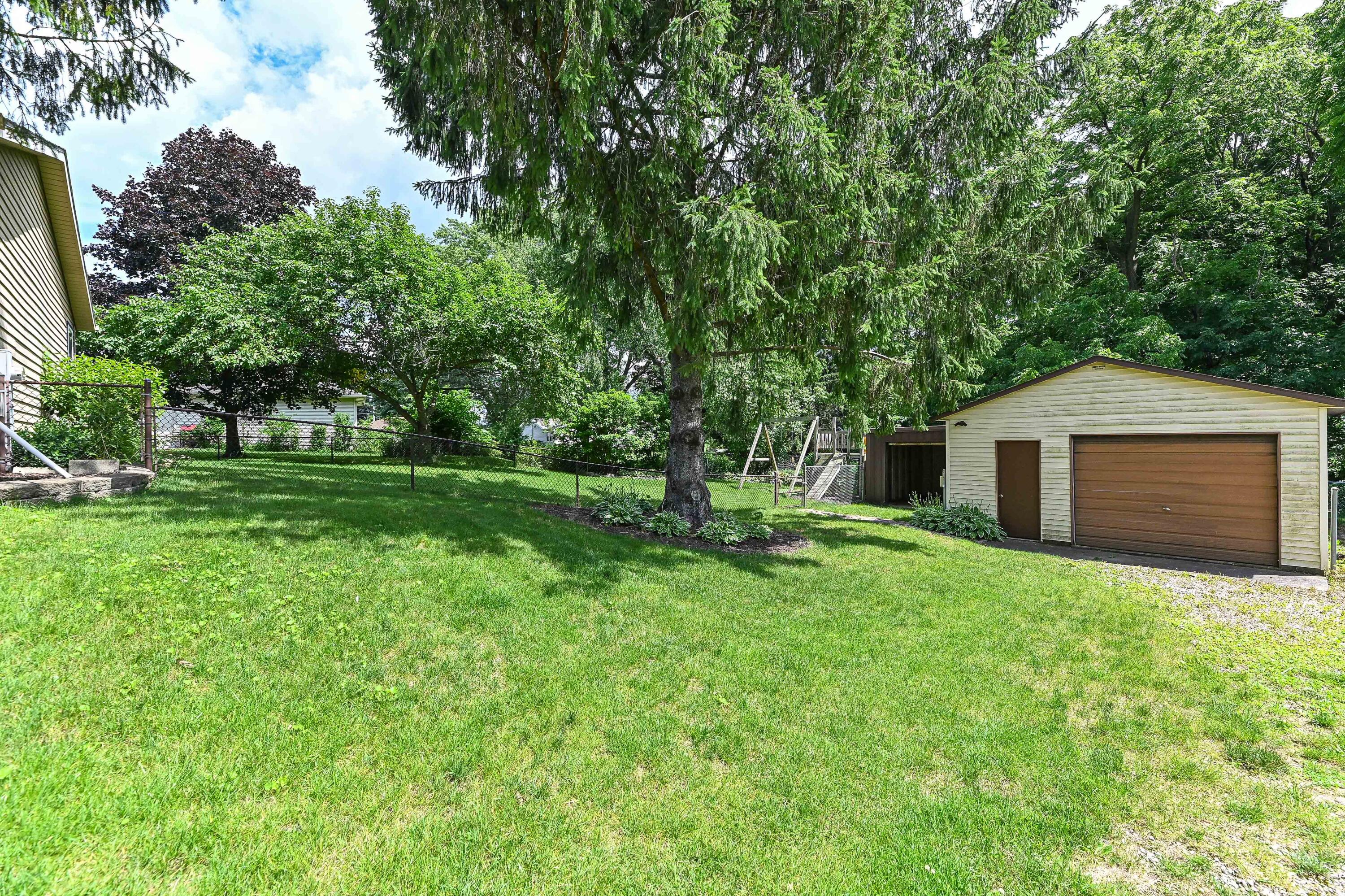 31331 Lake Street Burlington, WI 53105 - Photo 44 of 44 Lake St-48