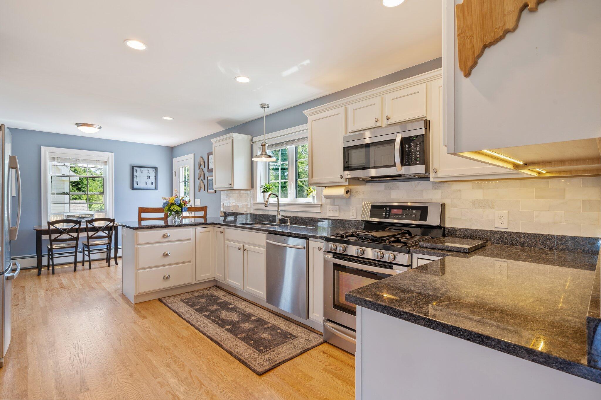 19 Buds Trail Cumberland, ME 04021 - Photo 4 of 34 12-web-or-mls-DSC07835