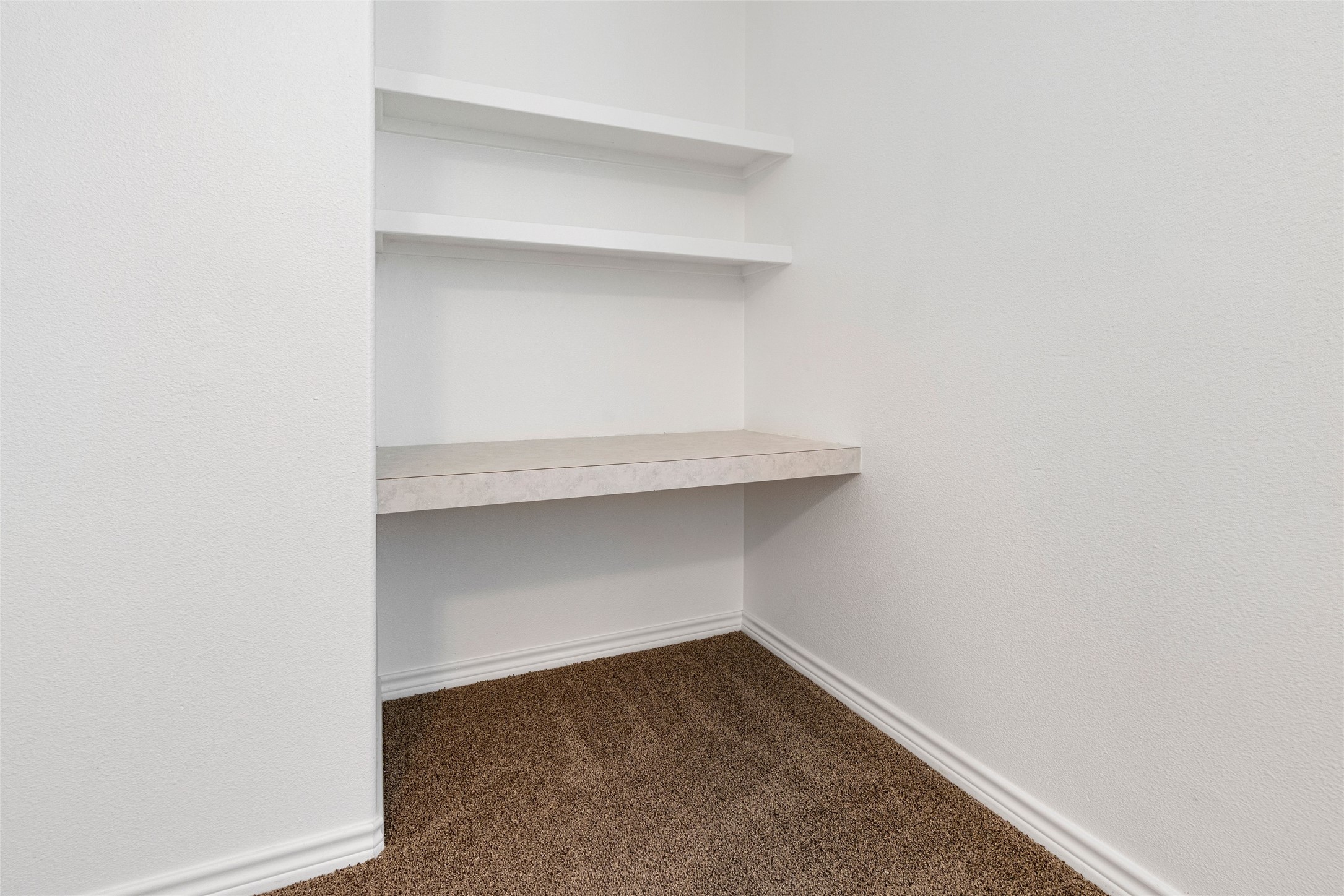 210 Brazos Street, Unit 102 Brazoria, TX 77422 - Photo 13 of 20 a small space with a closet