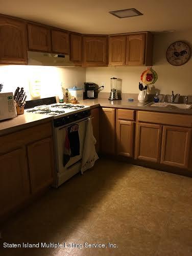 142 Longview Road Staten Island, NY 10304 - Photo 5 of 12 Kitchen