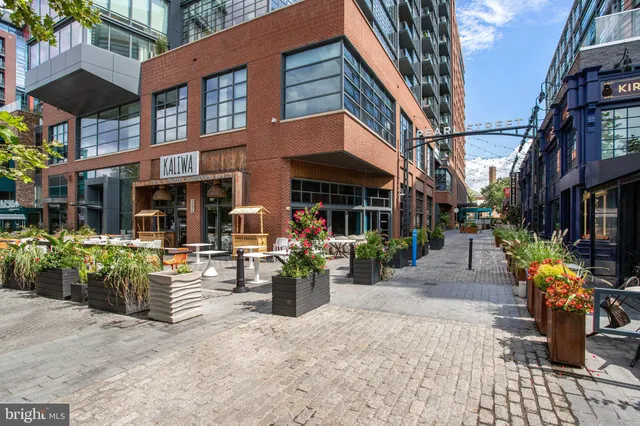 $1,674,000 | 1404 Massachusetts Avenue Southeast, Washington, DC 20003