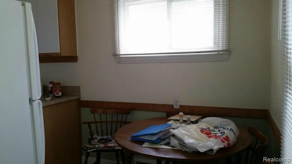 2415 Columbia Road Berkley, MI 48072 - Photo 5 of 8
