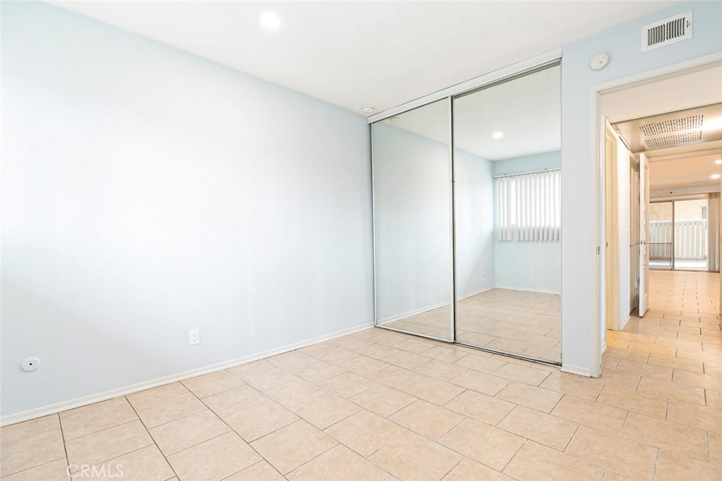 121 Sinclair Avenue, Unit 122 Glendale, CA 91206 - Photo 10 of 23 a view of an empty room