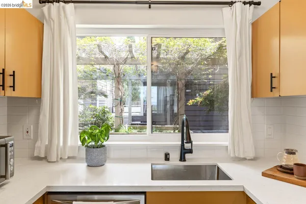 $570,000 | 2601 College Avenue, Unit 108, Berkeley, CA 94704