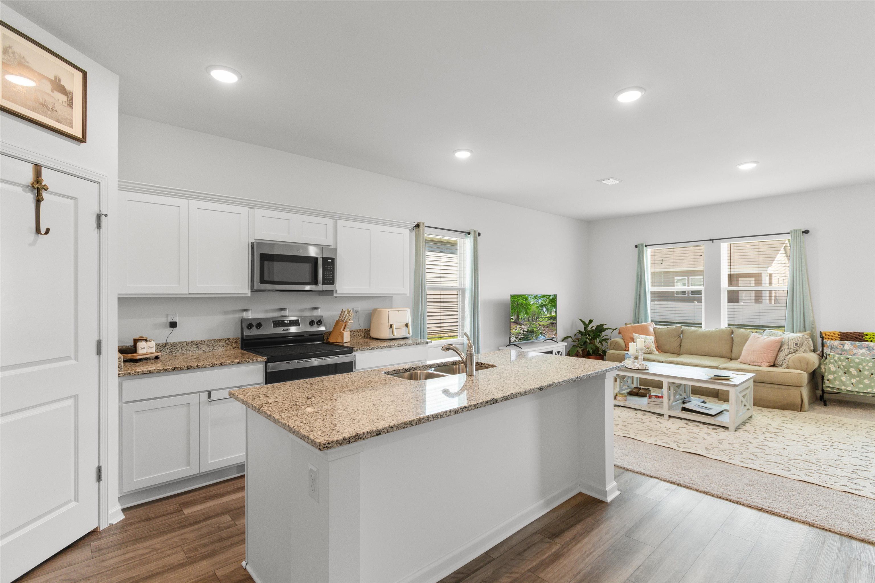 620 Muster Fld Court Conway, SC 29526 - Photo 4 of 52