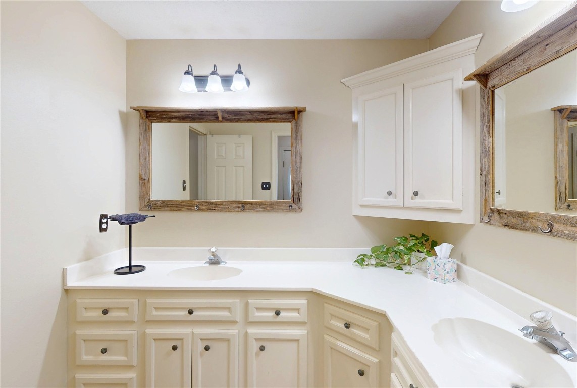 142 Sentinel Oaks Pinehurst, TX 77362 - Photo 19 of 41