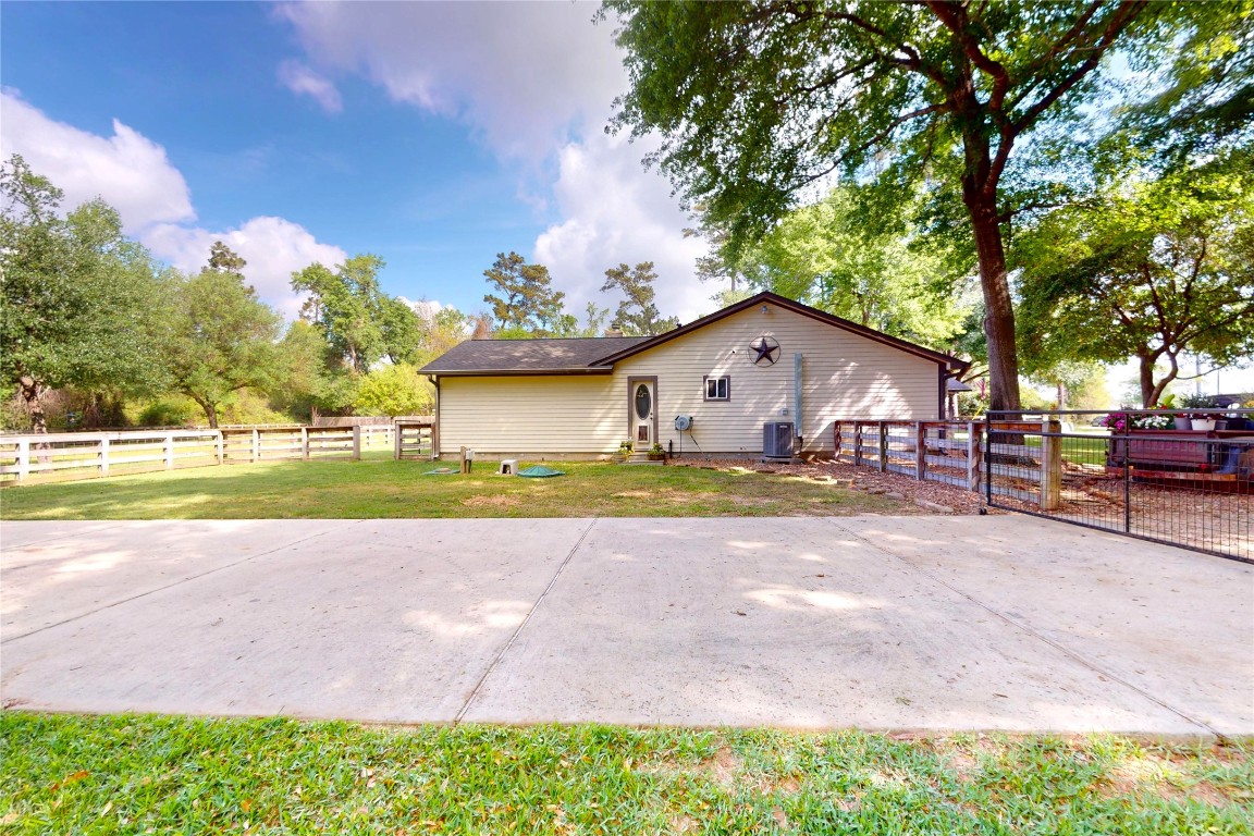 142 Sentinel Oaks Pinehurst, TX 77362 - Photo 31 of 41