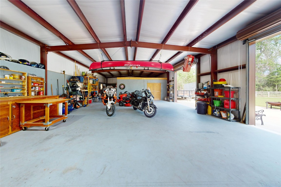 142 Sentinel Oaks Pinehurst, TX 77362 - Photo 34 of 41 Insulated and ready for your lift!