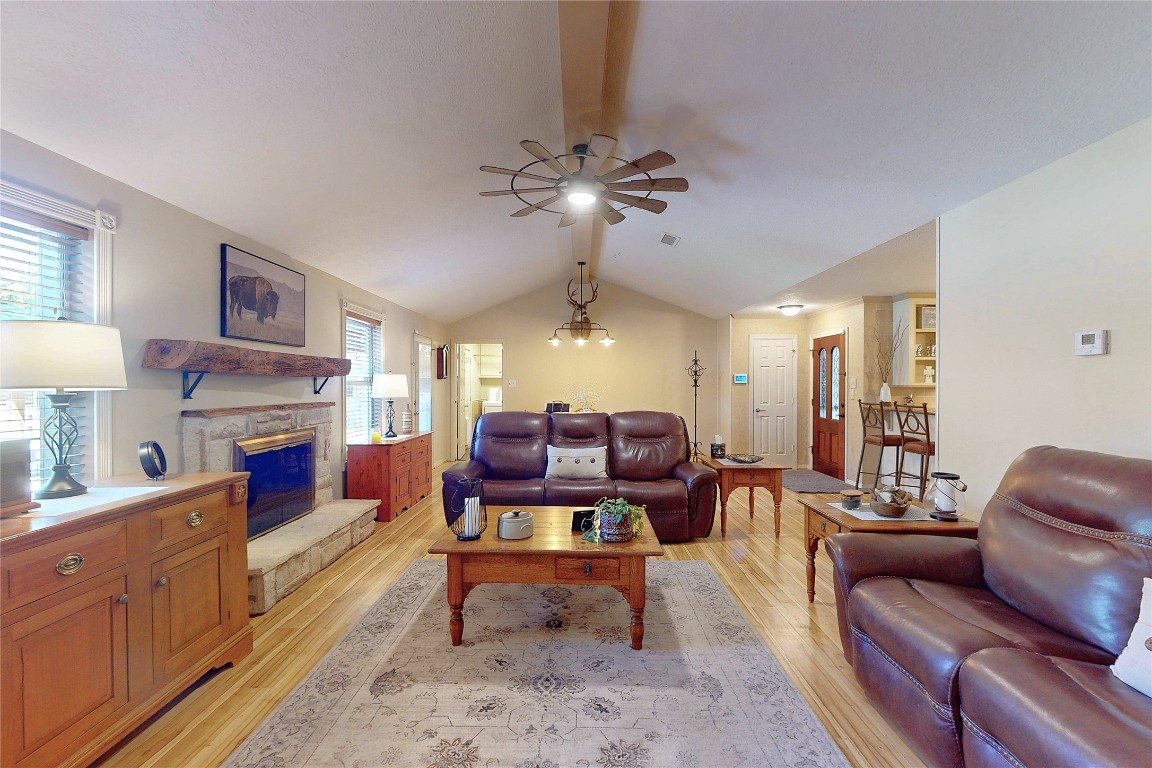 142 Sentinel Oaks Pinehurst, TX 77362 - Photo 6 of 41