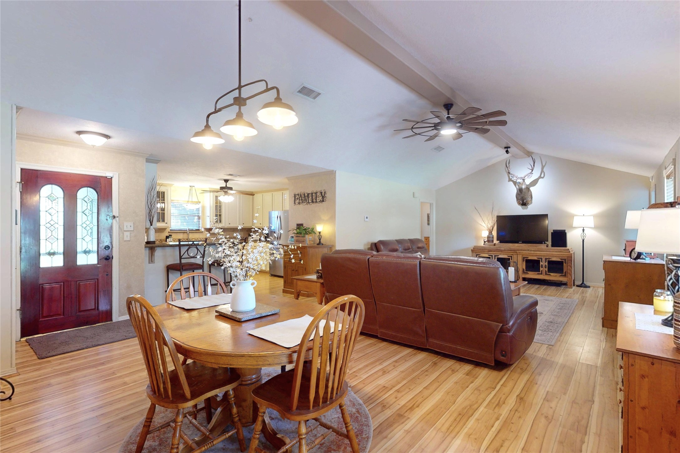 142 Sentinel Oaks Pinehurst, TX 77362 - Photo 9 of 41