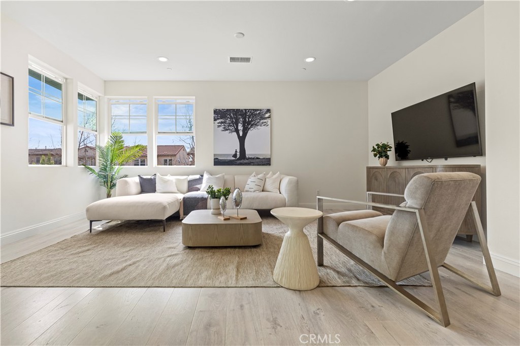 111 Cruiser Irvine, CA 92618 - Photo 45 of 75