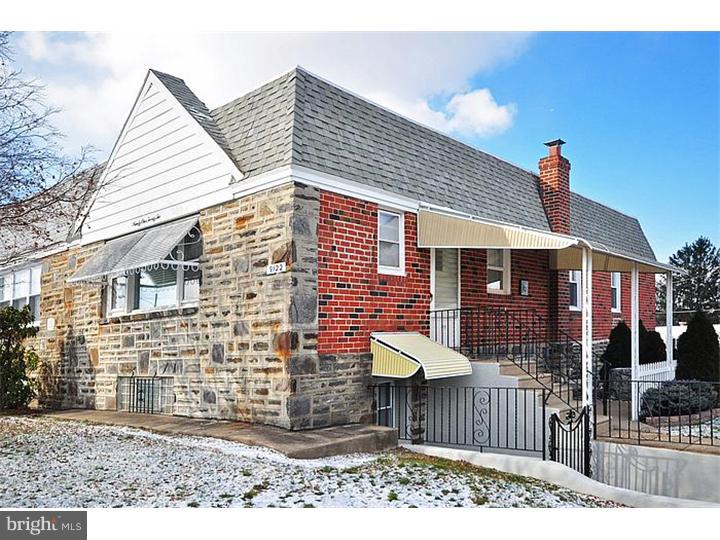 9122 Wooden Bridge Road Philadelphia, PA 19136 - Photo 2 of 25 Exterior Front