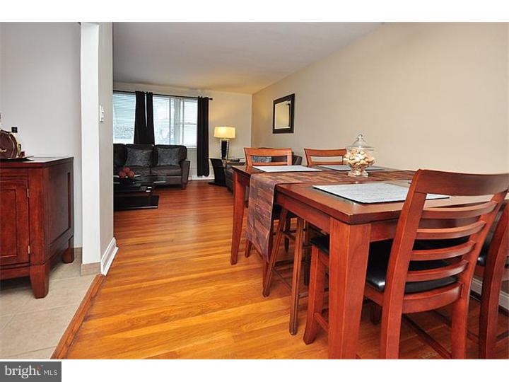 9122 Wooden Bridge Road Philadelphia, PA 19136 - Photo 12 of 25 Dining Room