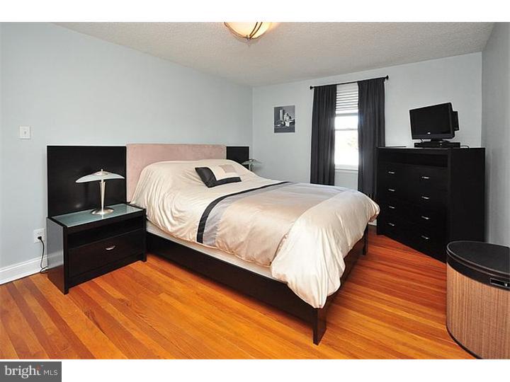 9122 Wooden Bridge Road Philadelphia, PA 19136 - Photo 15 of 25 Master Bedroom