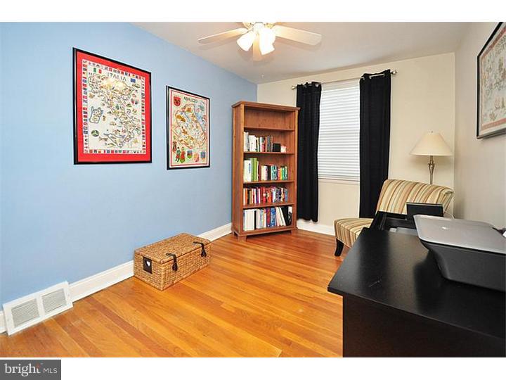 9122 Wooden Bridge Road Philadelphia, PA 19136 - Photo 19 of 25 Bedroom 3
