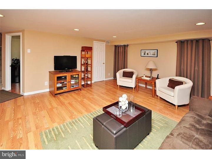 9122 Wooden Bridge Road Philadelphia, PA 19136 - Photo 21 of 25 Basement - Finished