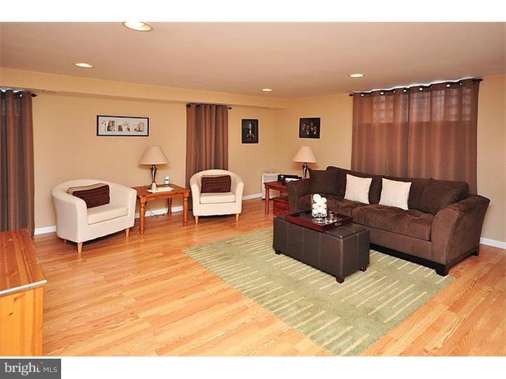 9122 Wooden Bridge Road Philadelphia, PA 19136 - Photo 22 of 25 Basement - Finished