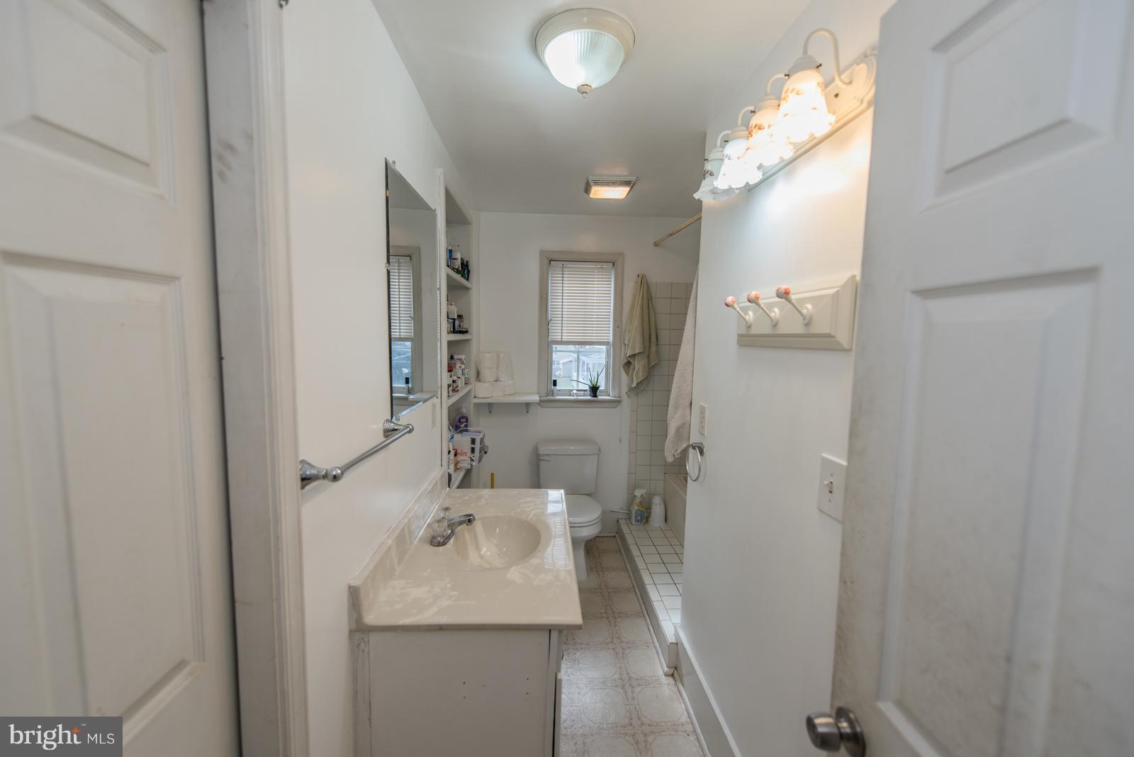 115 East 2nd Avenue Ranson, WV 25438 - Photo 23 of 30 Bath