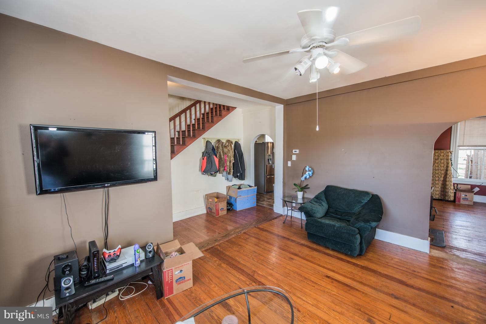 115 East 2nd Avenue Ranson, WV 25438 - Photo 6 of 30 Living Room