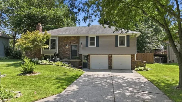 $319,000 | 1113 Southeast 2nd Terrace, Lee's Summit, MO 64063
