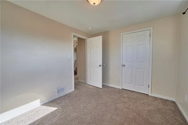 $249,900 | 206 Oak Drive, Kittanning, PA 16201