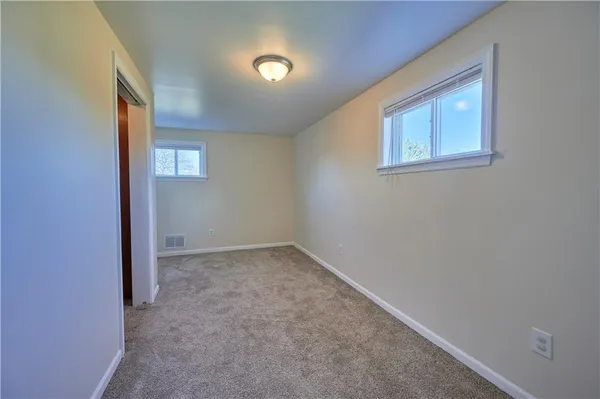 $249,900 | 206 Oak Drive, Kittanning, PA 16201