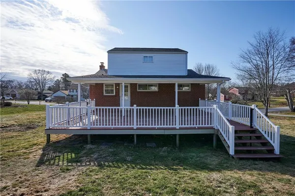 $249,900 | 206 Oak Drive, Kittanning, PA 16201