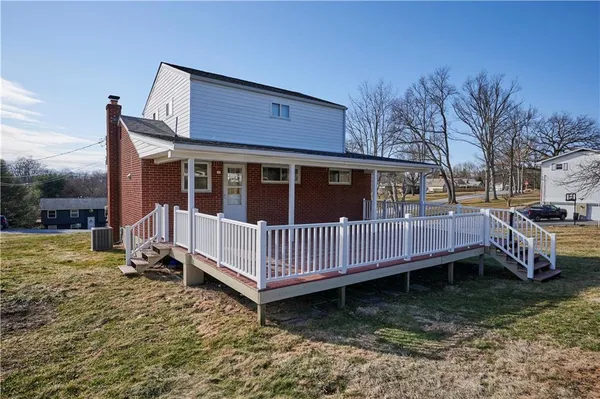 $249,900 | 206 Oak Drive, Kittanning, PA 16201