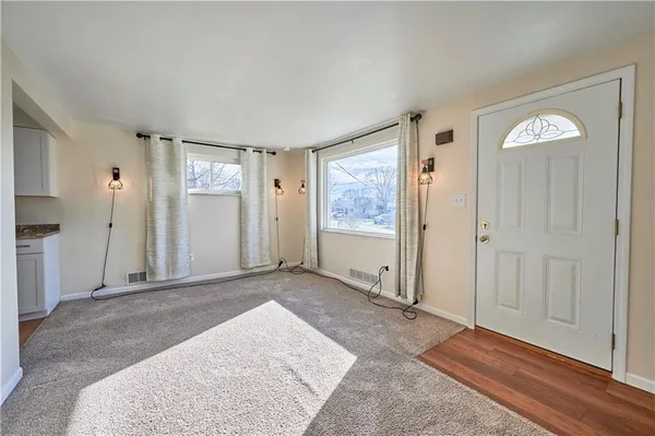 $249,900 | 206 Oak Drive, Kittanning, PA 16201