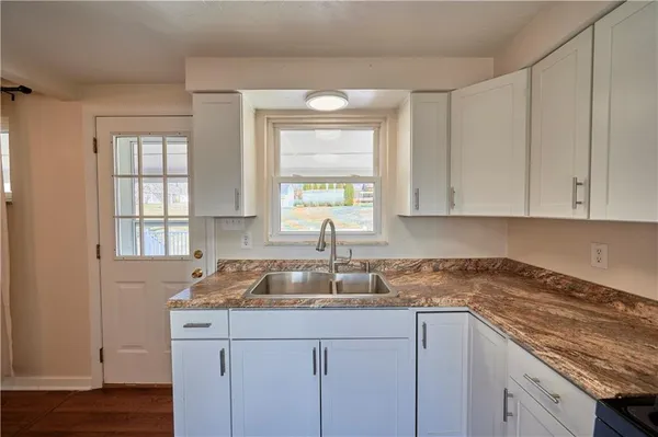 $249,900 | 206 Oak Drive, Kittanning, PA 16201