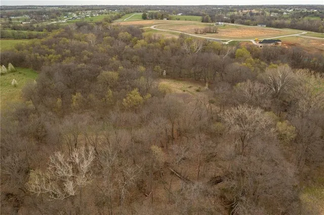 $530,000 | 14400 Stringtown Ct Lake, Greenwood, MO 64034